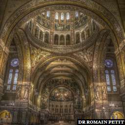 Illustration de la référence HDRI Basilique Sainte-Thérèse de Lisieux - Transept et Choeur 